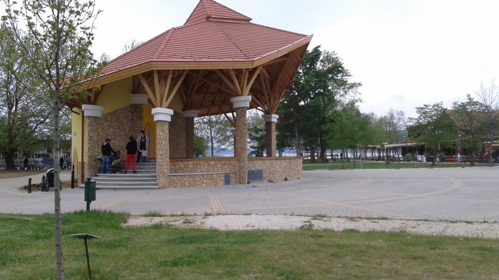 Napsugar Nyaraló Fonyód Exterior foto
